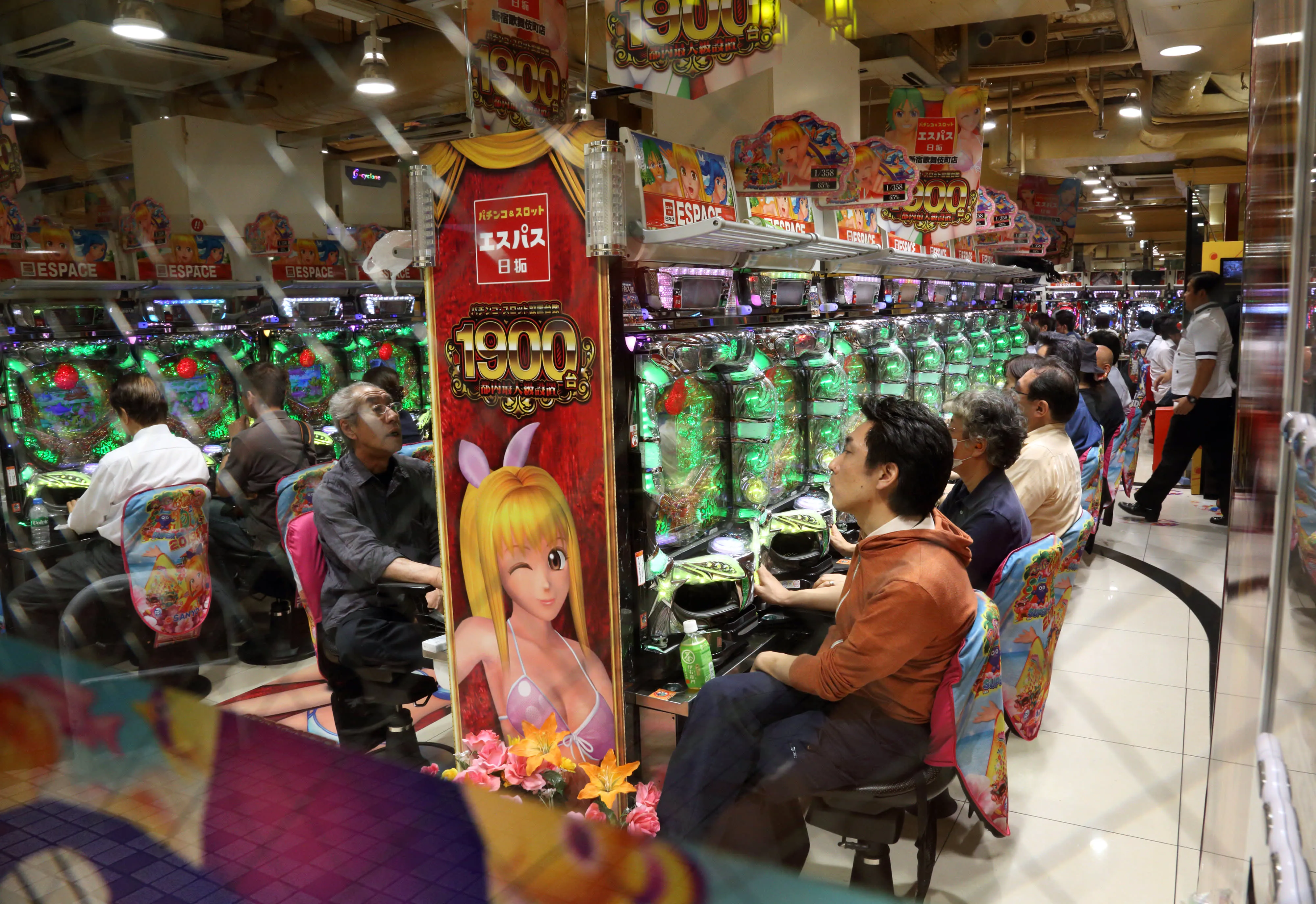 Shinsekai pachinko hall